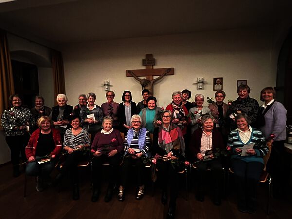 Katholischer Frauenbund ehrt langjährige Mitglieder
